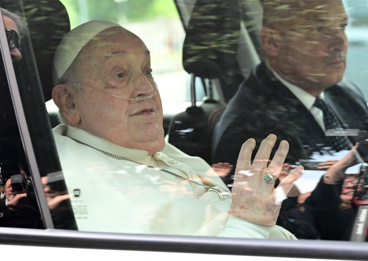 italy vatican pope health