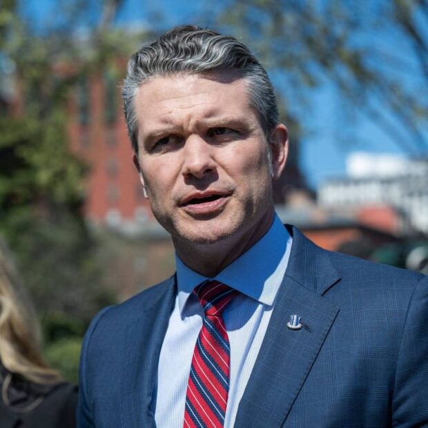 michael waltz secretáio da defesa usa