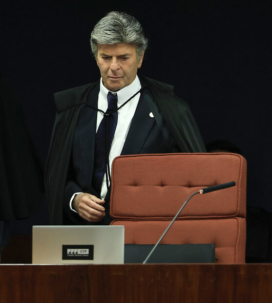 54411580056 df110b64d1 c