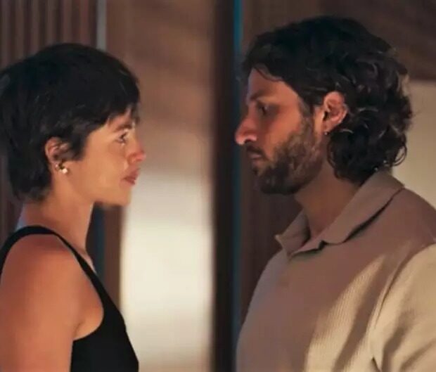 A redenção de Mércia acontece após a morte do vilão