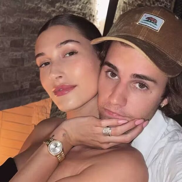 Internautas reacenderam os boatos de crise no casamento após o casal trocar unfollow e o astro pop desativar o perfil momentaneamente