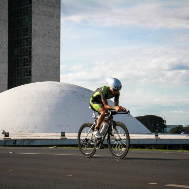 iron man esporte ciclista bicicleta
