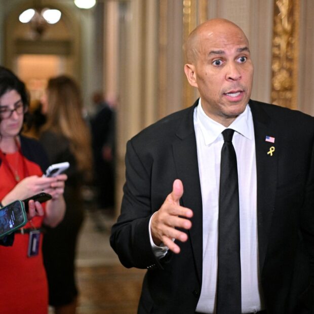us senator cory booker marathon speech on senate floor
