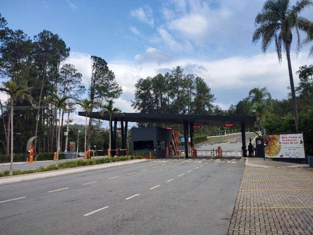 condominio em mairinque
