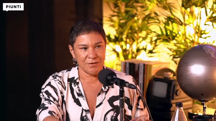 Esther Rocha alerta para a necessidade de interpretar corretamente o contexto político e social