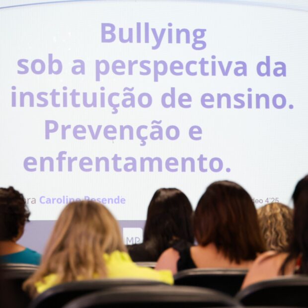 oficina de combate ao bullying e cyberbullying foto capa