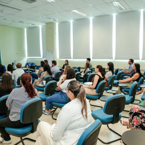 oficina para elaboracao da avaliacao da implantacao da reveh df foto ualisson noronha agencia saude df 1920x1280