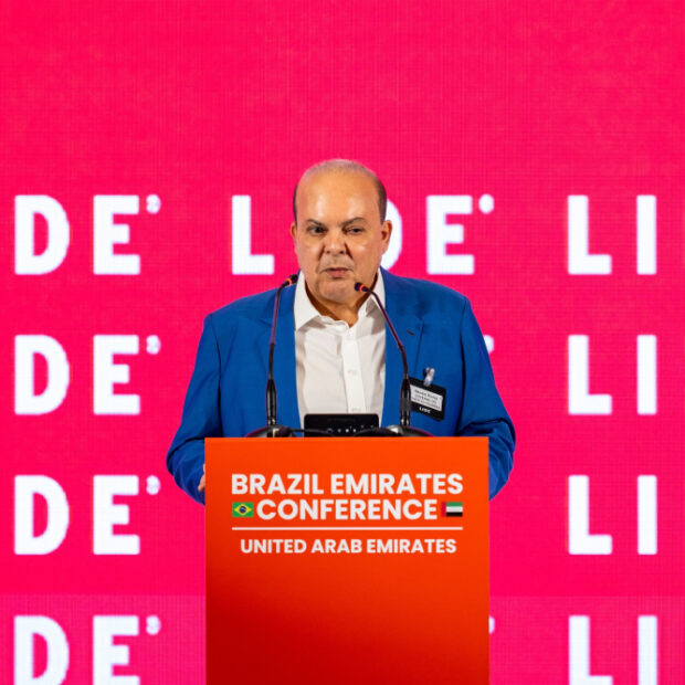 governador reforça vocação de brasília como capital da sustentabilidade durante palestra nos emirados Árabes unidos