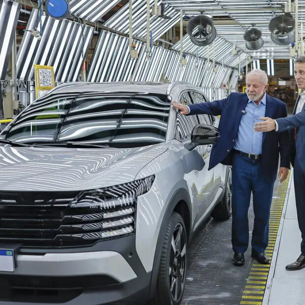 lula fabrica de carro