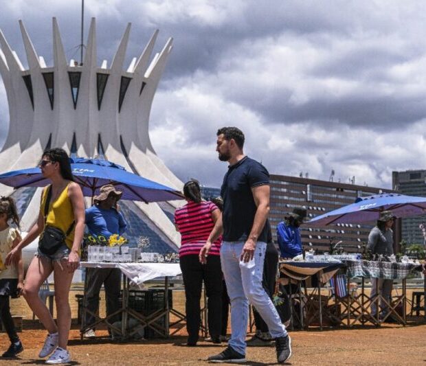 crescimento no serviço e turismo créditos fecomércio