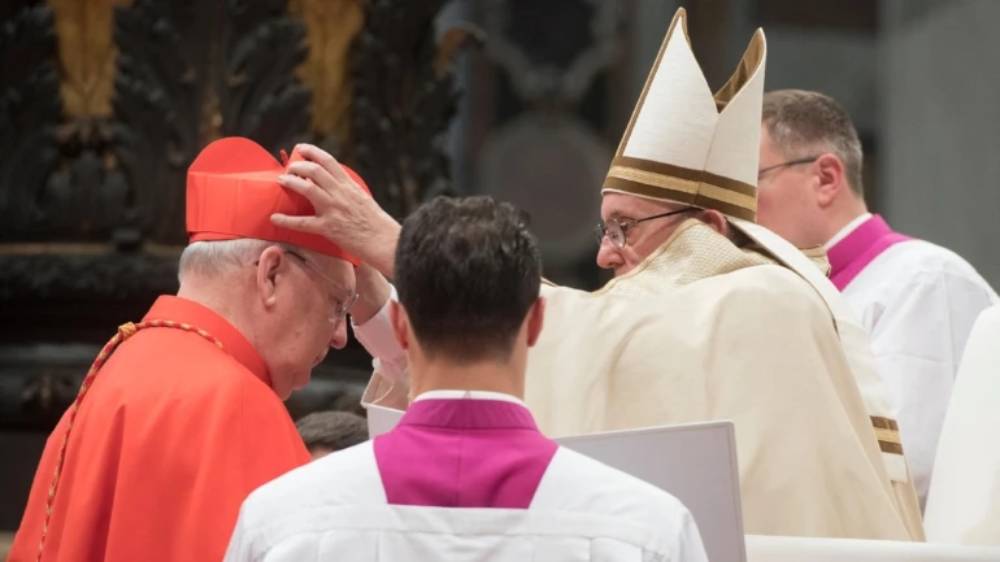 kevin joseph farrell e papa francisco 770x433.jpg