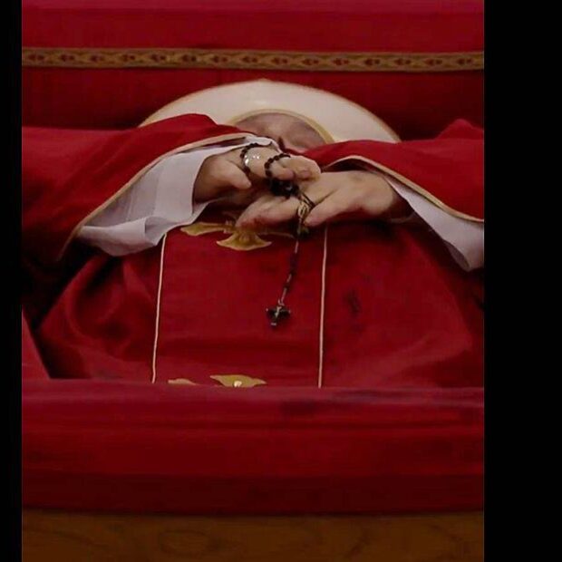 papa francisco caixão 2