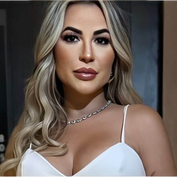 A advogada não deixou barato ataques a Bruna, namorada do filho, e deu lição de "patente" nas redes sociais.