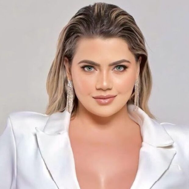 A modelo Débora Porto afirmou que a falta de higiene do ex afetou a convivência harmônica do casal_