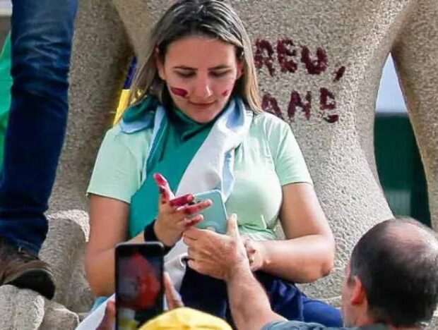 débora rodrigues dos santos