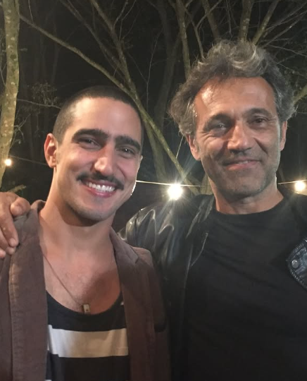 O ator compartilhou uma foto especial com Domingos Montagner, falecido em 2016, e emocionou os seguidores ao relembrar a importância do mestre em sua trajetória.