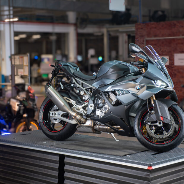 p90597038 highres bmw s 1000 rr