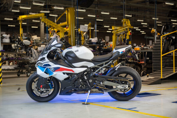 p90597039 highres bmw s 1000 rr