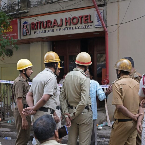 india fire hotel police