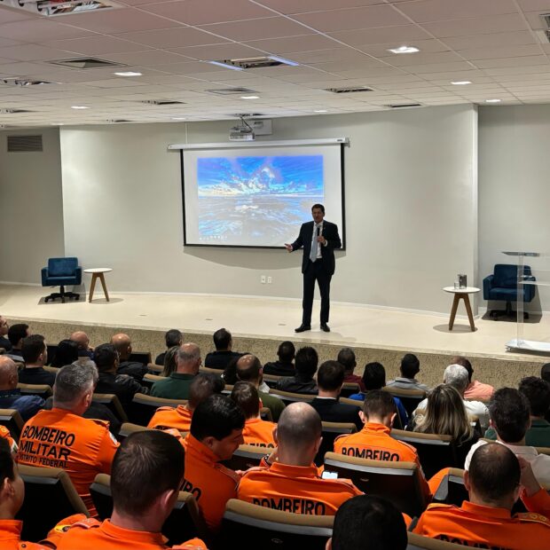 0d5df2ce b50f 4965 9cb0 3a105a1cc208