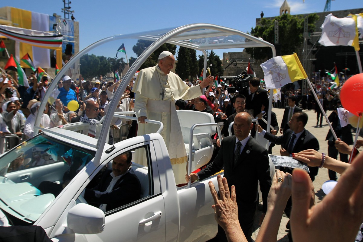 files palestinian israel vatican pope popemobile