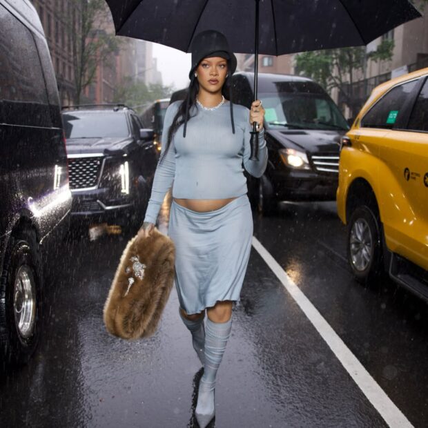 Vem mais um baby fenty por aí! A terceira gestação da diva pop surpreendeu a todos em evento nova iorquino