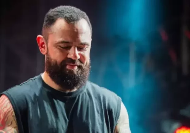 Após complicações, cantor da dupla Jorge & Mateus enfrenta segunda cirurgia e segue internado; agenda de shows muda e Jorge assume compromissos