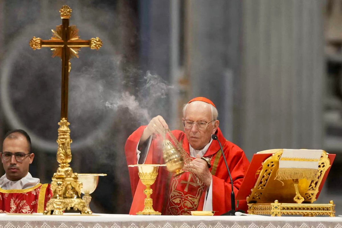 vatican religion pope conclave mass