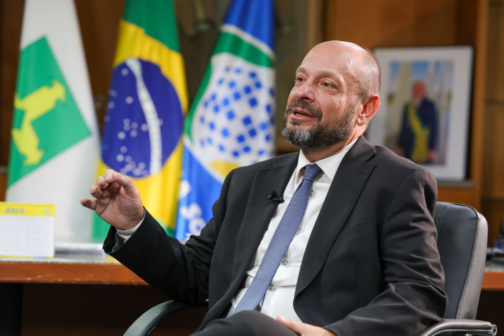 entrevista com o presidente do inss, gilberto waller