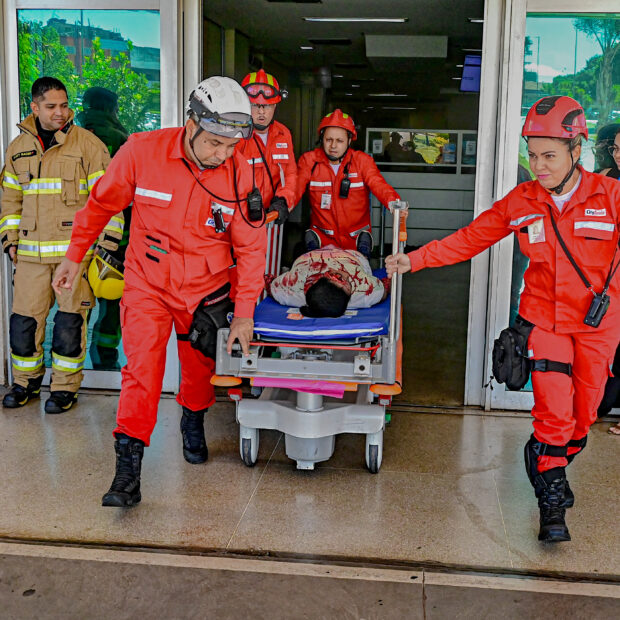 simulado de emergência