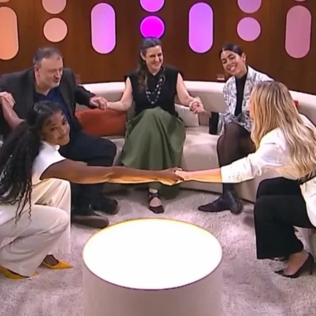 Eliana quase desaba ao vivo, Juliette some sem explicações, e roda de mãos dadas encerra noite intensa no estúdio