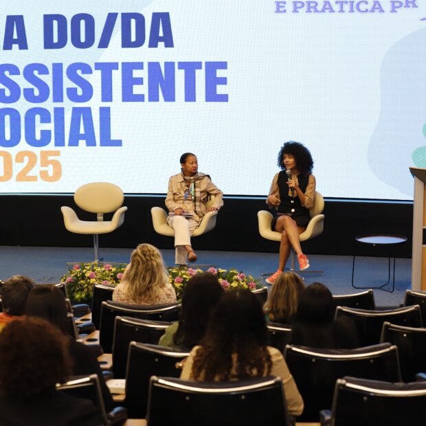 mariana (com microfone). foto jhonatan cantarelle agência saúde df (1)