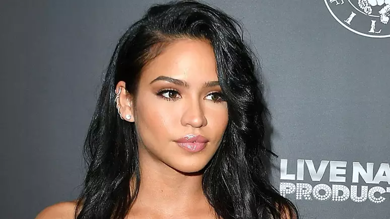 408935678 formato foto do site rolling 9 cassie ventura