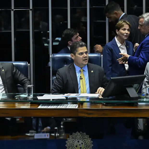 54536498104 37f022b31f k