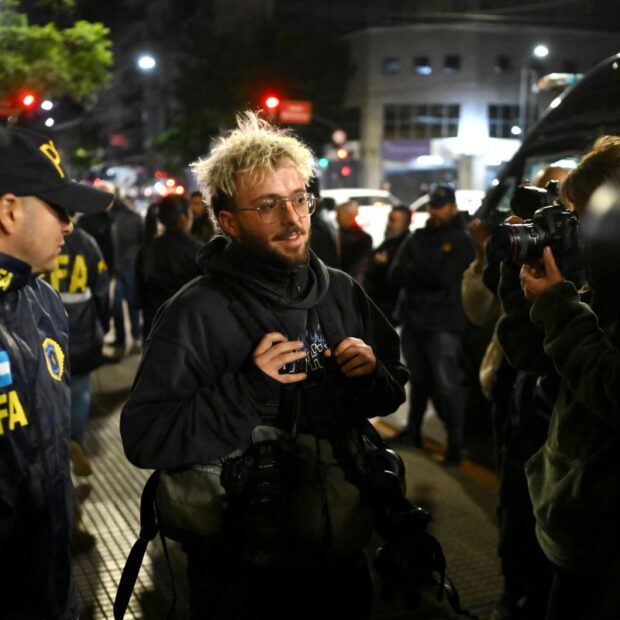 argentina economy pensioners protest