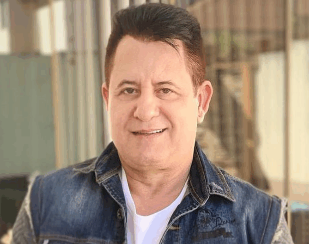 O cantor sertanejo retoma os compromissos mesmo com quatro costelas trincadas e um dedo fraturado