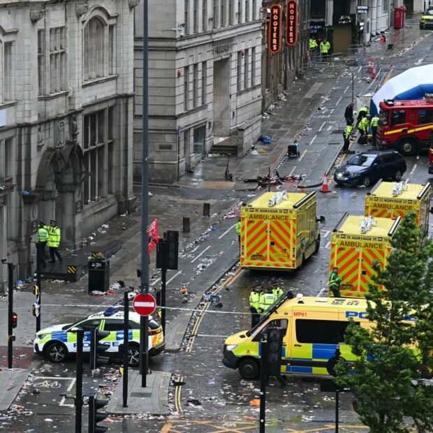 fbl eng pr liverpool parade incident