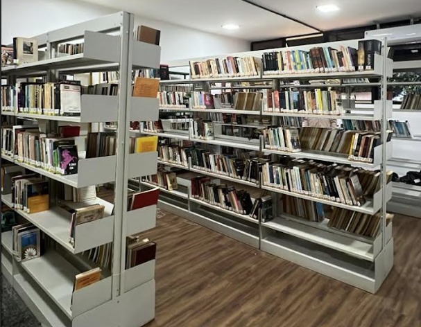 biblioteca