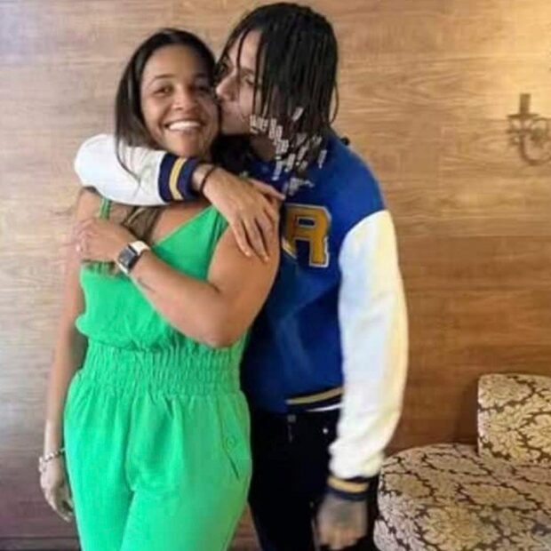 Dona Márcia Gama implora para o filho se afastar de confusão enquanto ele explode de indignação nas redes sociais