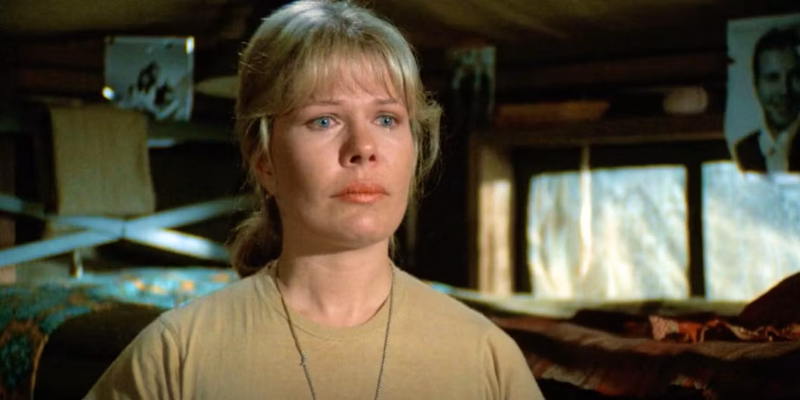 loretta swit as hot lips in mash season 5 the nurses