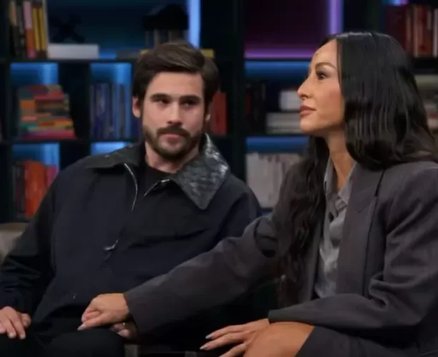 Em participação emocionante no Conversa com Bial, a apresentadora contou como superou dois abortos com a ajuda do ator, seu grande amor.