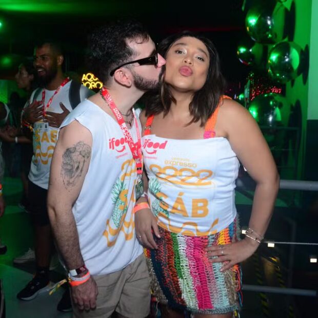 Casal queridinho das redes sociais termina com muita maturidade e sem barraco