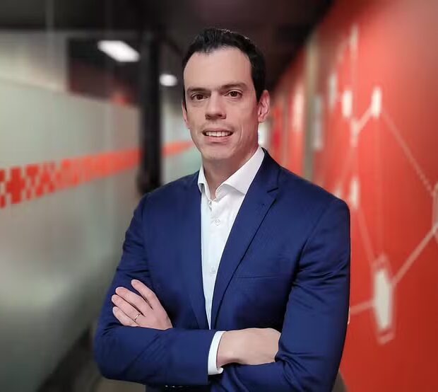 alessandro farias