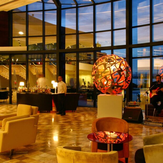royaltulipalvorada lobby amadeus