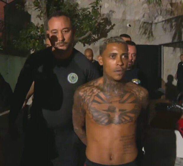 Funkeiro ficou cinco dias detido em Bangu 3 e usou imagens da soltura no clipe da nova canção