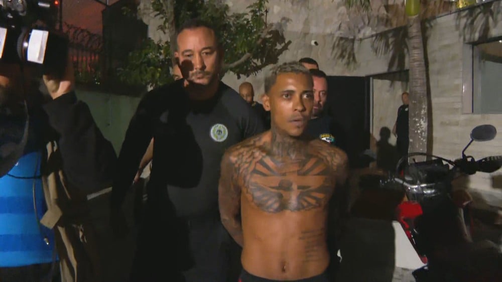 Funkeiro ficou cinco dias detido em Bangu 3 e usou imagens da soltura no clipe da nova canção