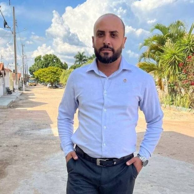 vereador de mg se entrega à polícia após ser acusado de matar ex noivo