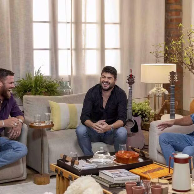 Acompanhado de seu eterno companheiro, o cantor será uma das atrações do programa viver sertanejo deste domingo (08/06)