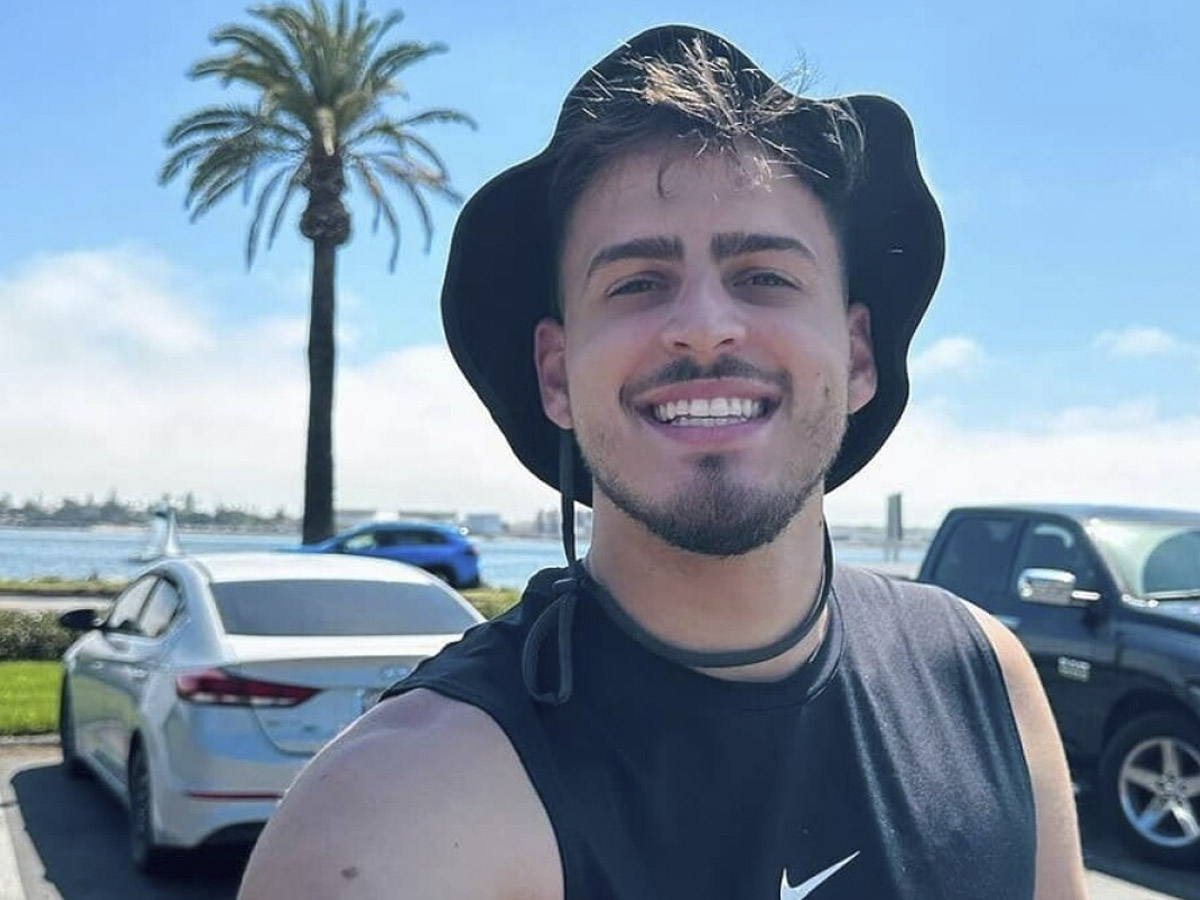 O influenciador foi detido com amigos depois de briga generalizada