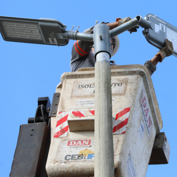 instalação de 82,5 mil luminárias de led moderniza a iluminação pública do df (1)